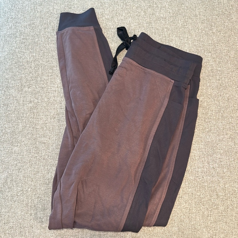 Blanc Noir Midnight Joggers